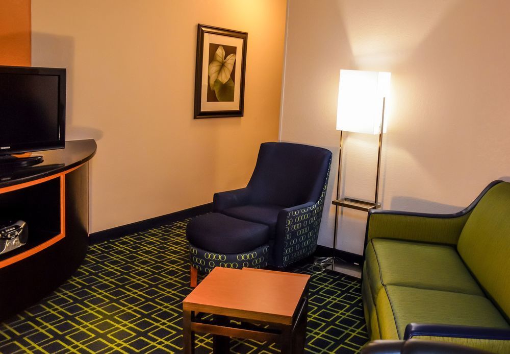 Fairfield Inn & Suites Fredericksburg Extérieur photo